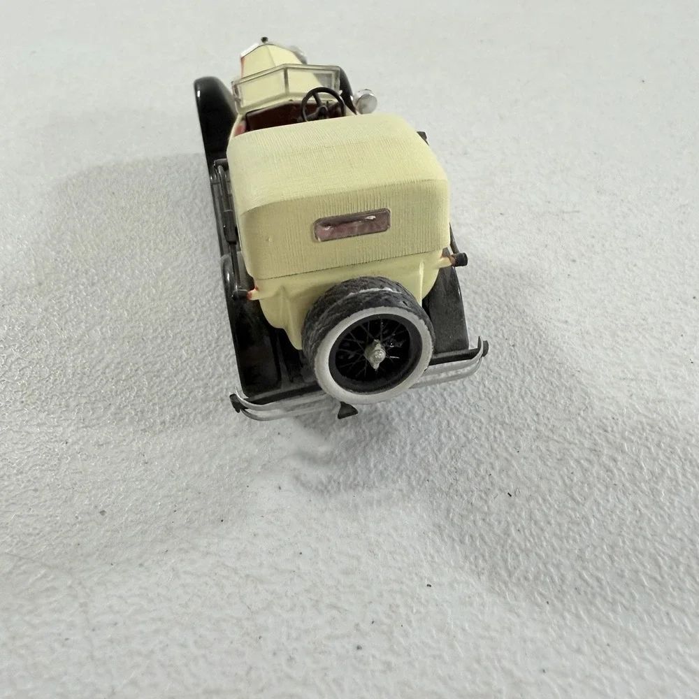 Rio 1929‎ Isotta Fraschini Tipo 8a Spyder 1/43 Scale Model Car Made In Italy